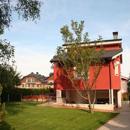 Hotel Chalet Puigdefabregas Jaca Exterior foto
